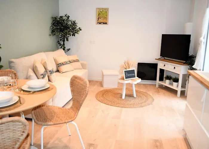 L'amour A La Apartment *